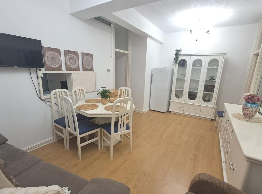 Best Location 2 Bed2 Bath W/Lift In Town! Гибралтар Экстерьер фото